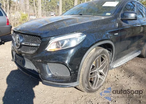 2018 Mercedes-Benz Amg Gle 43 Coupe 4Matic z USA, uszkodzony, nr VIN 4JGED6EB1JA125202